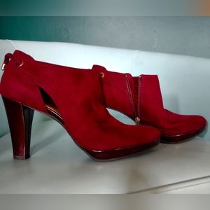 Liz Claiborne burgundy faux suede zip up platform booties size 11